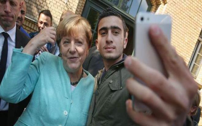 merkel-selfi.jpg