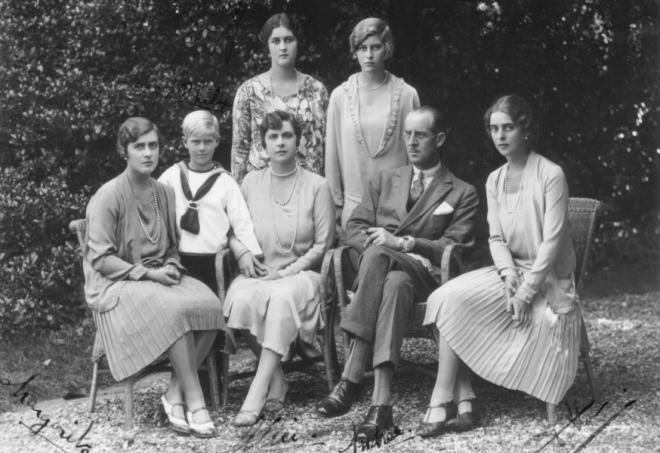 andrew-alice-family-silver-anniv-1928.jpg