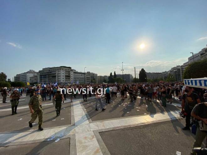 diadhlwsh_syntagma_ours_2107_2-1200x900.jpg