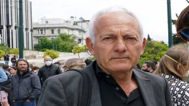 Πέθανε στη Μανωλάδα ο φωτορεπόρτερ Γιάννης Κανελλόπουλος - ΦΩΤΟ