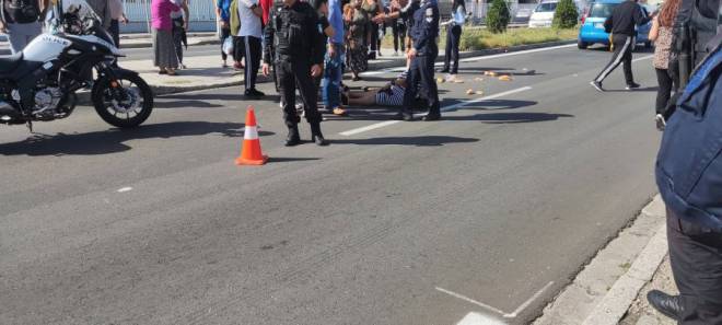 ΔΥΤΙΚΗ ΕΛΛΑΔΑ: ΙΧ παρέσυρε γυναίκα που κρατούσε παιδάκι - Σκηνές πανικού στην Εθνική Οδό! ΣΥΓΚΛΟΝΙΣΤΙΚΕΣ ΦΩΤΟ