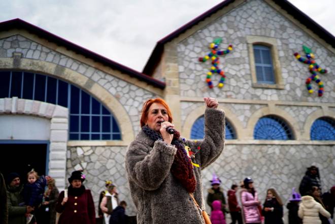 Παλαιά Σφαγεία: Με επιτυχία η Καρναβαλούπολη παρά το τσουχτερό κρύο (ΦΩΤΟ)