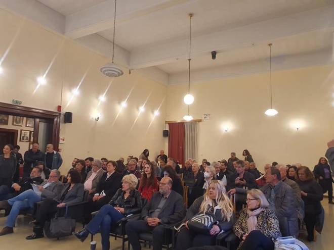 ΠΑΤΡΑ - ΦΩΤΟ: Εκδήλωση του ΣΥΡΙΖΑ με ομιλητή τον ευρωβουλευτή Πέτρο Κόκκαλη