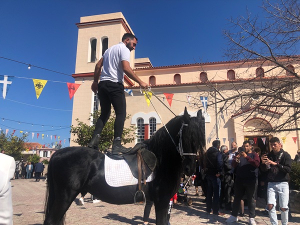 Στο Βασιλικό Αχαΐας η Κατερίνα Σολωμού για την γιορτή του Αη Γιώργη