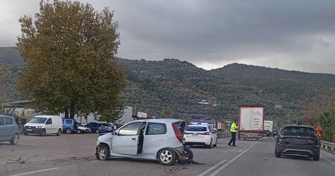 Σφοδρό τροχαίο στην Ε.Ο. Αντιρρίου-Ιωαννίνων - Ένας τραυματίας ΦΩΤΟ-ΒΙΝΤΕΟ