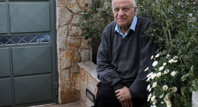 «Έφυγε» από τη ζωή σε ηλικία 79 ετών ο καθηγητής αστροφυσικής Διονύσης Σιμόπουλος- Είχε καταγωγή απο την Ηλεία που αγαπούσε και επισκεπτόταν συχνά- Ήταν επίτιμος διευθυντής στο Ευγενίδειο Πλανητάριο