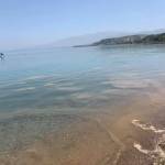 Δυτική Αχαΐα: "Μαύρισε" πάλι η θάλασσα - ΦΩΤΟ