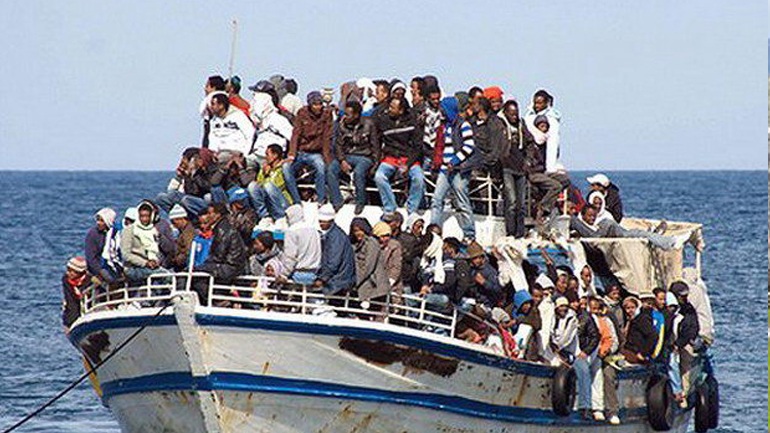 Εντοπισμός 48 προσφύγων σε ξύλινο σκάφος στη Σαμοθράκη