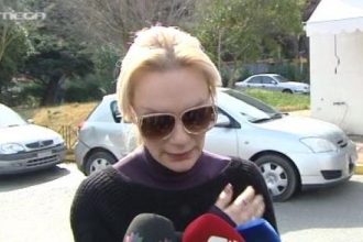 Η συγκλονιστική μαρτυρία της συζύγου του κομμωτή για τη δολοφονική επίθεση - ΔΕΙΤΕ ΒΙΝΤΕΟ