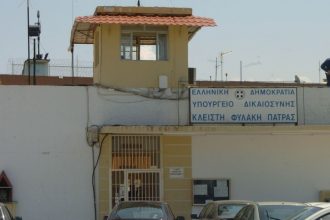 Πάτρα: Στον Άγιο Στέφανο μεταφέρθηκε ο 38χρονος Αλβανός που "τράβηξε" περίστροφο σε μπάρ