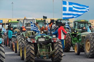 Ισθμός: Αποκλεισμός των διοδίων από αγρότες
