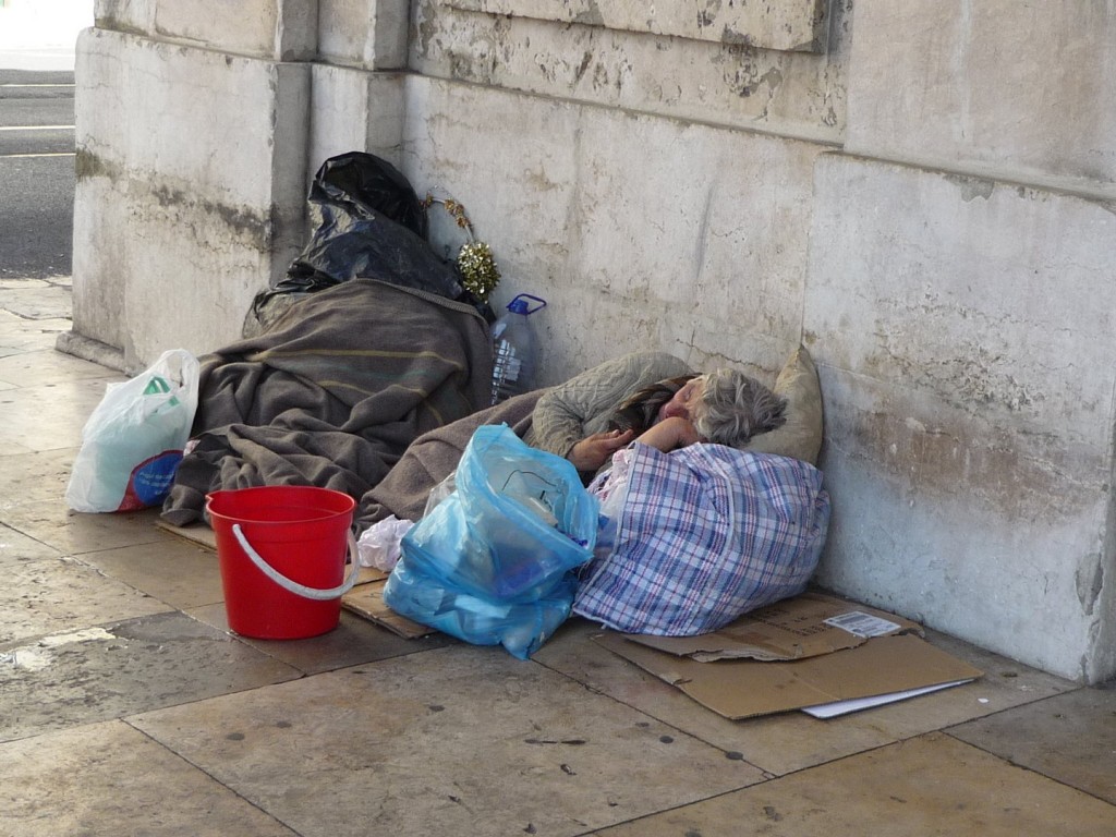 Χωρίς στέγη 15.436 άτομα στην Αθήνα