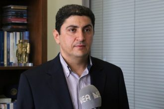 Καταφθάνει στην Πάτρα ο Λευτέρης Αυγενάκης για εκδήλωση της ΝΟΔΕ