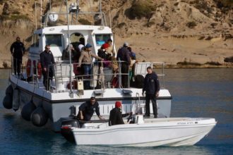 Ιόνιο Πέλαγος: Κινδύνευσαν 35 μετανάστες κοντά στους Παξούς