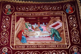 Απίστευτο: Ιερόσυλοι έκλεψαν επιτάφιο από εκκλησία!