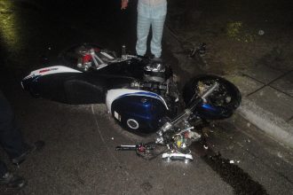 Πάτρα - ΤΩΡΑ: Τραυματίστηκε οδηγός μηχανής σε τροχαίο ατύχημα στην Ηρώων Πολυτεχνείου