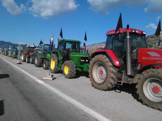 Ανυποχώρητοι οι αγρότες κλιμακώνουν τις κινητοποιήσεις τους - Ενώνουν τις δυνάμεις τους οι αγρότες στα μπλόκα της Δυτικής Ελλάδας