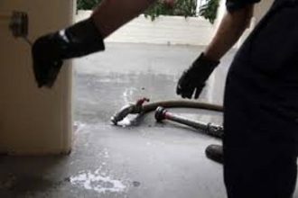 Ηλεία: "Τράβηξαν" μισό τόνο πετρέλαιο από μπετονιέρες!