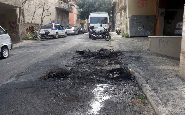 Αλέκος Φλαμπουράρης: Δεν φεύγω από τα Εξάρχεια