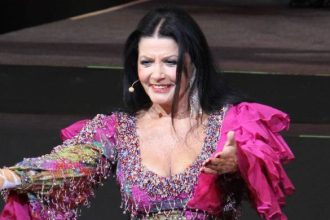 Η Ζωζώ, η μοναξιά και οι άνδρες !