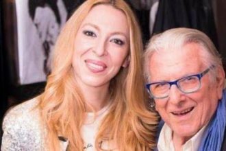 Ανακοίνωσε πως παντρεύεται ο Κώστας Βουτσάς - ΒΙΝΤΕΟ