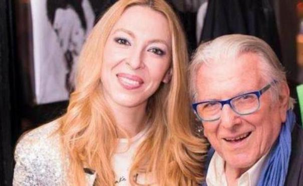 Ανακοίνωσε πως παντρεύεται ο Κώστας Βουτσάς - ΒΙΝΤΕΟ