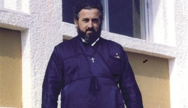 Σήμερα "αποχαιρετά" η Αροή Πατρών τον Ιερέα Μάριο Πανουτσόπουλου