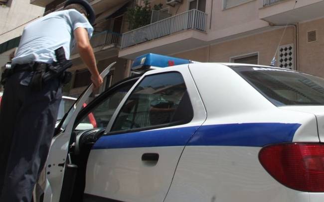 Ερευνες στα Μέγαρα για τον καταζητούμενο συζυγοκτόνο και την απαγωγή του 4χρονου γιου του