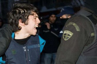 Επανεμφάνιση Ρωμανού με επιστολή από τις φυλακές - Επιτίθεμαι άρα υπάρχω