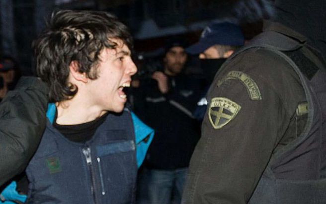 Επανεμφάνιση Ρωμανού με επιστολή από τις φυλακές - Επιτίθεμαι άρα υπάρχω