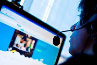 Οι εργοδότες μπορούν να παρακολουθούν τις on line συζητήσεις των εργαζομένων