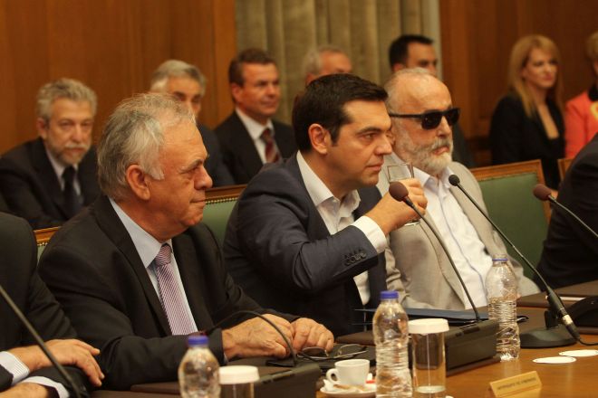 Κυβέρνηση: Θα κάνουμε τομή στη Δημόσια Διοίκηση