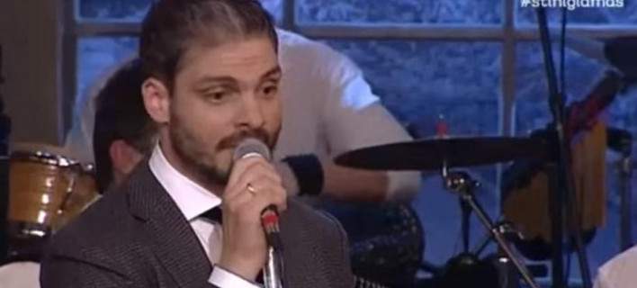 Ο Αγγελος Χαριστέας «σκοράρει» και στο τραγούδι - ΒΙΝΤΕΟ