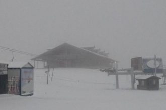 Αχαΐα: Η χιονόπτωση «άνοιξε» το Χιονοδρομικό Κέντρο Καλαβρύτων