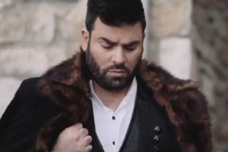 Δυτική Ελλάδα: Θρήνος στην ιδιαίτερη πατρίδα του Παντελή Παντελίδη στα Καλύβια Αγρινίου