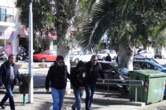 Στον Ανακριτή για την απολογία του ο 22χρονος μητροκτόνος - ΦΩΤΟΓΡΑΦΙΕΣ