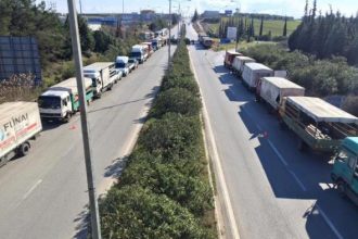 Μουδανιά: Αποχωρούν οι αγρότες από το μπλόκο