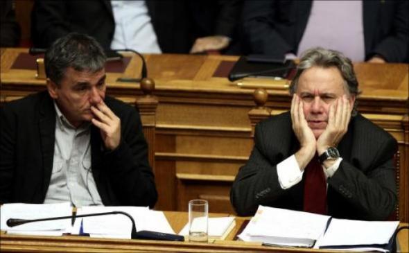 Ξαναγράφουν ασφαλιστικό και φορολογικό για να γλιτώσουν νέα μέτρα