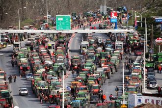 Οι αγρότες κλείνουν τα Τέμπη μέχρι τη Δευτέρα
