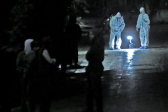 Έκρηξη βόμβας - μυστήριο σε μανάβικο στην Ηλιούπολη