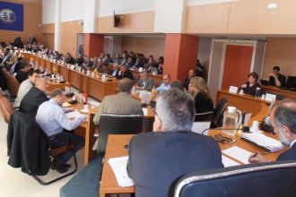 Θετικά γνωμοδότησε το Περιφερειακό Συμβούλιο για τις έρευνες υδρογονανθράκων