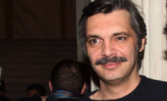 Ατύχημα πάνω στην σκηνή για τον Άλκη Κούρκουλο