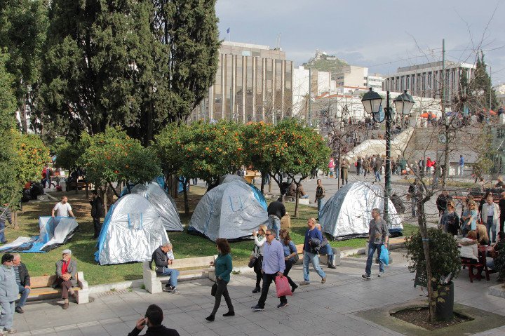 Στήθηκαν οι σκηνές των αγροτών στο Σύνταγμα - ΔΕΙΤΕ ΒΙΝΤΕΟ και ΦΩΤΟΓΡΑΦΙΕΣ