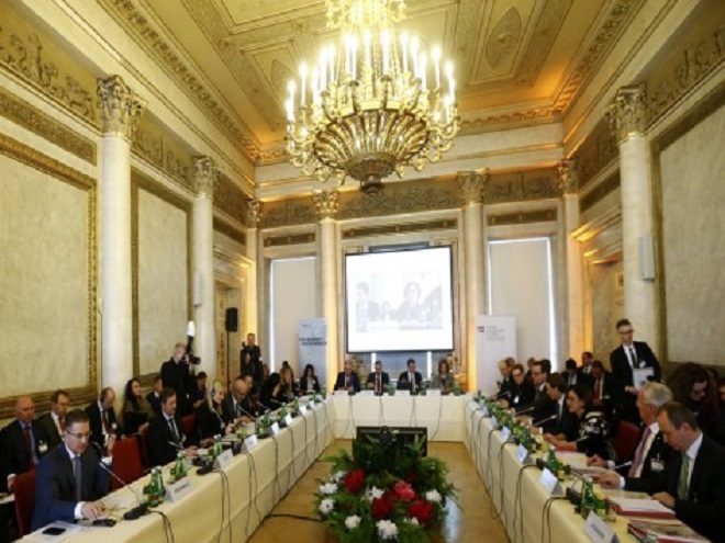 "Πόλεμος" μεταξύ Ευρώπης και Αυστρίας με φόντο το προσφυγικό – Στο περιθώριο η Ελλάδα