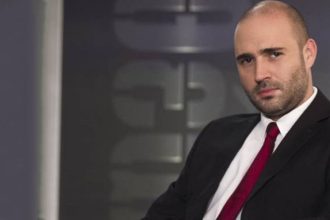 Ο Μπογδάνος απαντάει στον δήμαρχο Ζακύνθου: Είναι αμόρφωτος, ή λαϊκιστής, ή και τα δύο