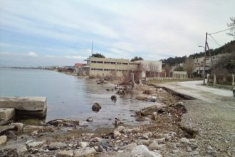 Η διάβρωση "καταδικάζει" τη δυτική Αχαΐα! Σοβαρά προβλήματα στο Καλαμάκι