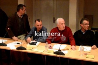 Η στιγμή που... ταρακουνήθηκαν στο Δημοτικό Συμβούλιο Τρίπολης! ΔΕΙΤΕ ΒΙΝΤΕΟ