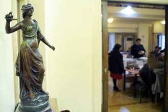 Το Υπουργείο Δικαιοσύνης αποκλείουν σήμερα οι δικηγόροι