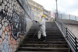 Πάτρα: Τα συνεργεία του Δήμου καθάρισαν τις σκάλες στην Τριών Ναυάρχων - ΔΕΙΤΕ ΦΩΤΟΓΡΑΦΙΕΣ