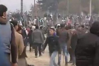 Ειδομένη: Χειροβομβίδες, δακρυγόνα και πετροπόλεμος για να ανοίξουν τα σύνορα